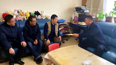 慰问送真情  关爱暖人心<br/>——必一体育开展春节慰问活动