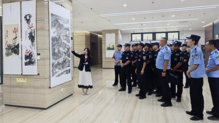 兰州铁路公安局兰州公安处乘警支队参观必一体育廉洁文化作品展